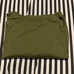 🤠OLD NAVY🤠 CROP TEE